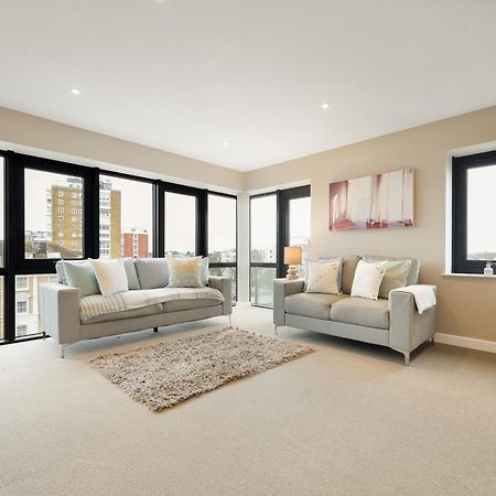 Appartamento Westcliff Penthouse With Sea Views And Balcony Bournemouth Esterno foto