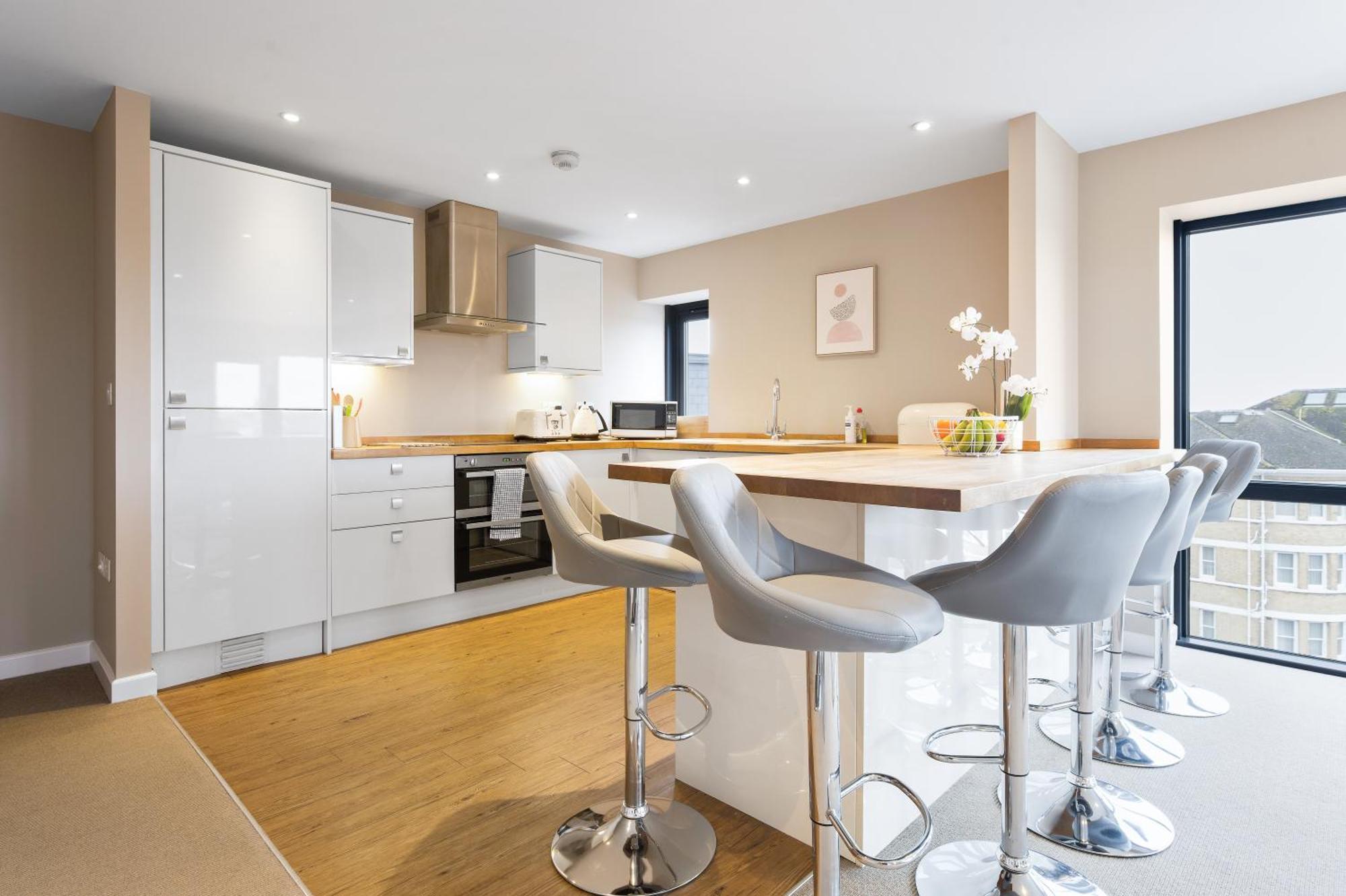 Appartamento Westcliff Penthouse With Sea Views And Balcony Bournemouth Esterno foto