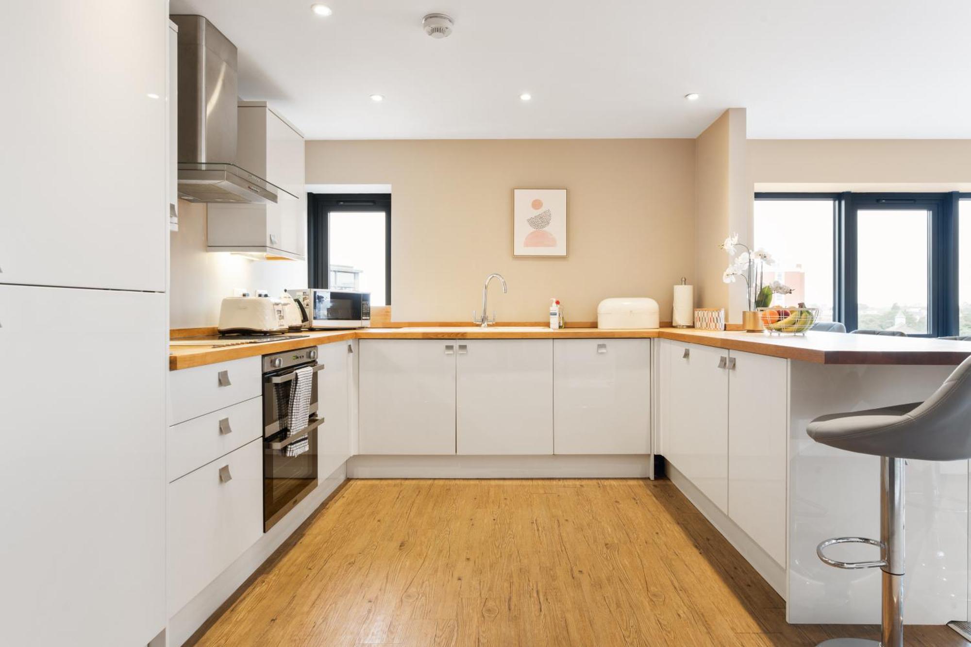 Appartamento Westcliff Penthouse With Sea Views And Balcony Bournemouth Esterno foto